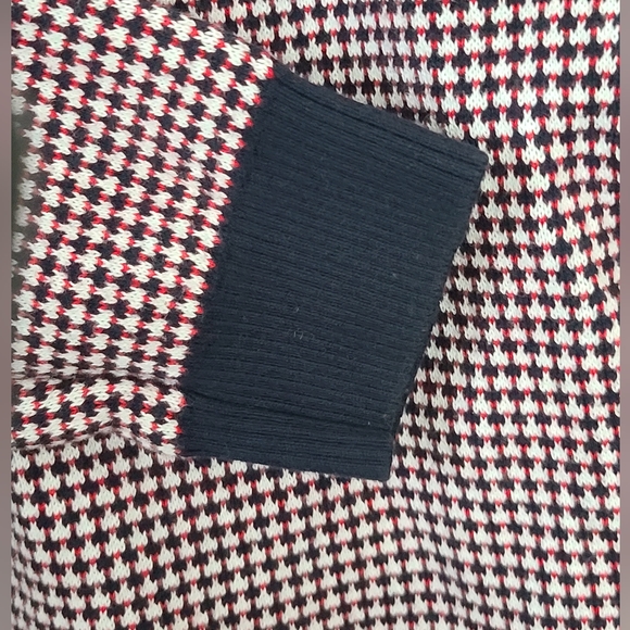 Tommy Hilfiger V-Neck Preppy Sweater, Men's XL - Picture 5 of 7